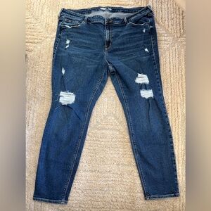 Old Navy Women’s Size 18 Rockstar Super Skinny Nicky Destroy Dark Wash Jeans